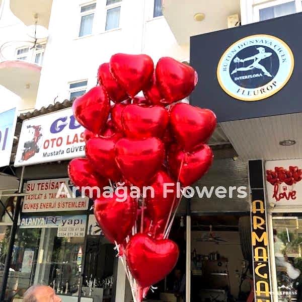  Alanya çiçek gönder - 21 Kalp Balonlar